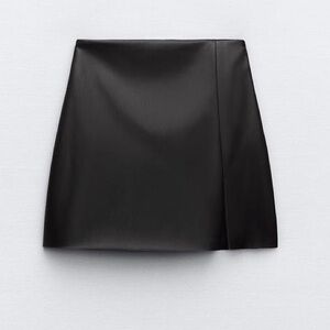 ❤️ Zara Black Faux Leather Slit Skort Skirt - Medium